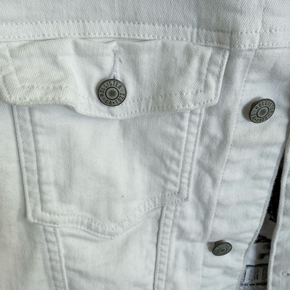 Hollister White Top with Black Floral Embroidery - Picture 3 of 5